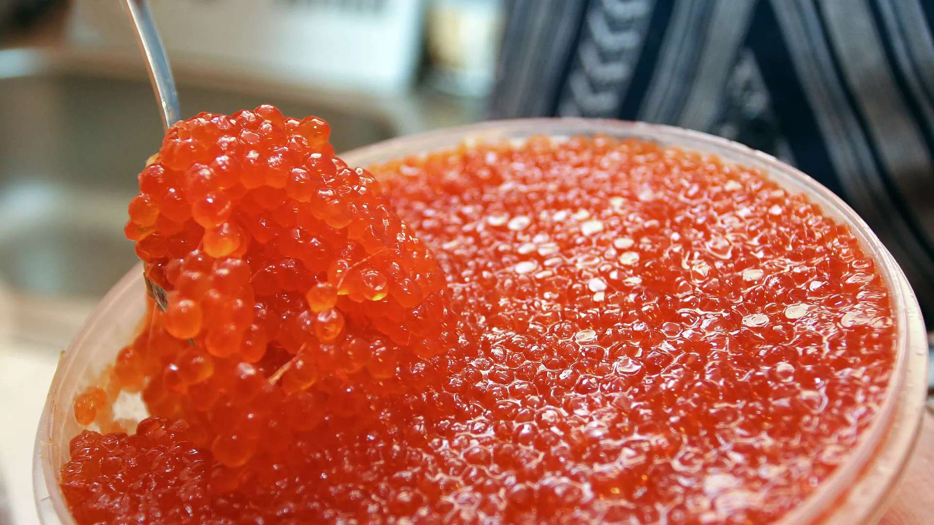 When will Armenia officially start exporting caviar and fish roe to EU countries?