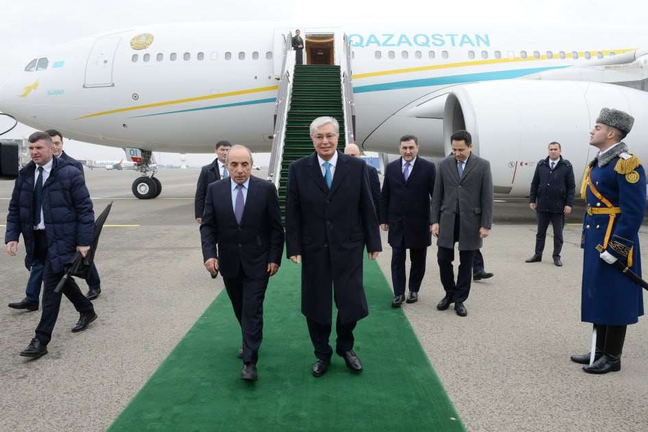 Президент Казахстана прибыл в Азербайджан