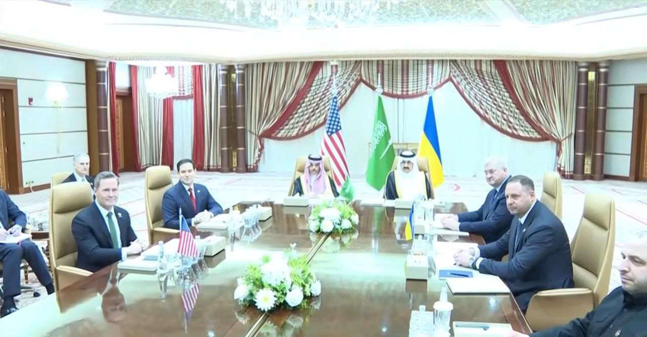 Начались американо-украинские переговоры
