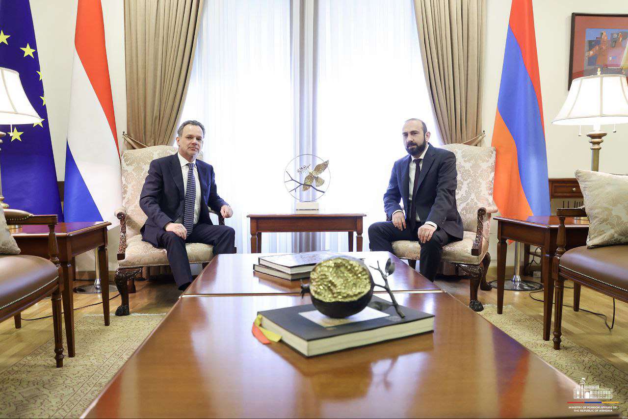 Մեկնարկել է Միրզոյանի և Նիդերլանդների ԱԳ նախարարի առանձնազրույցը