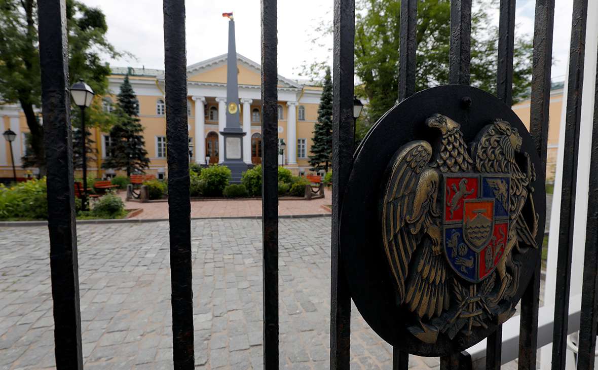 Посольство РА в России распространило заявление об отказе или получении гражданства