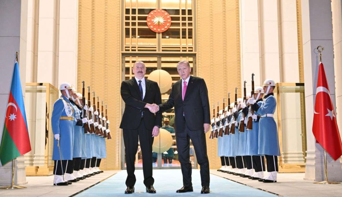 Erdogan and Aliyev met. the conversation took place behind closed doors