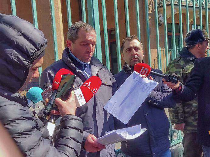 Беженцы из Арцаха просят Францию признать Арцах