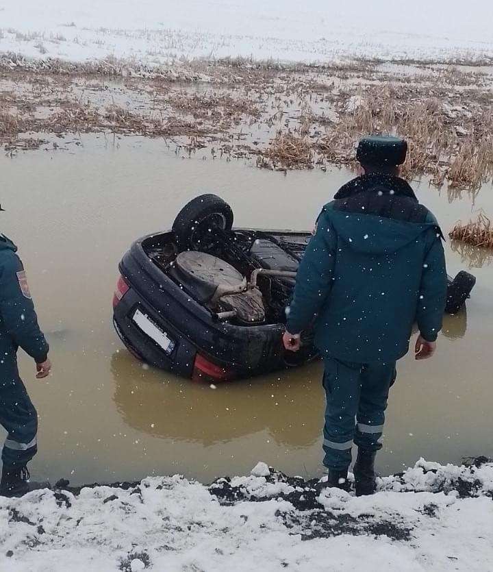 Վթար՝ Աշոցք-Վարդաղբյուր ավտոճանապարհին. մեքենան ընկել է ջրափոսը