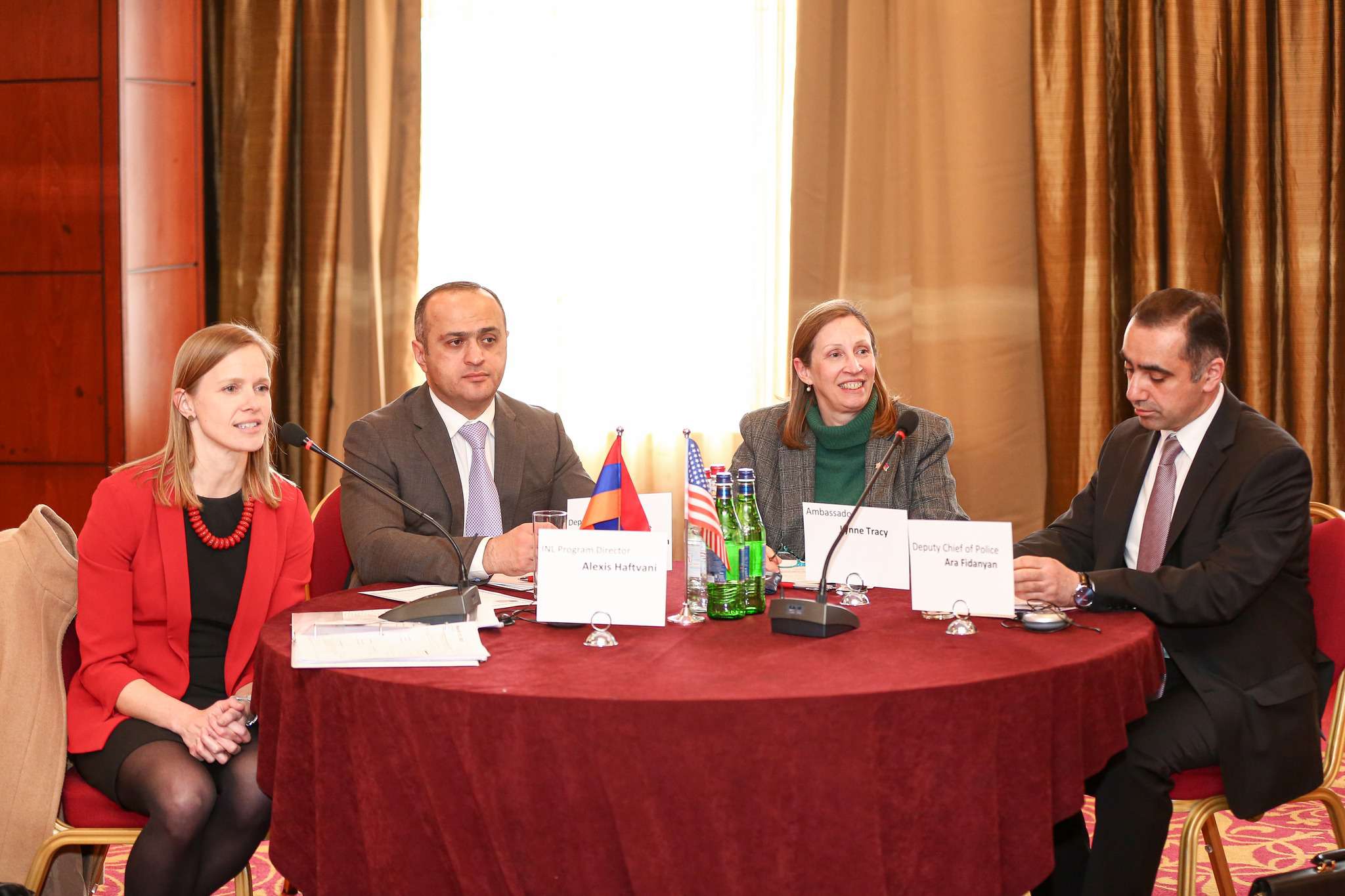 Посол Трейси подчеркнула необходимость обеспечения равенства прав на рабочем месте