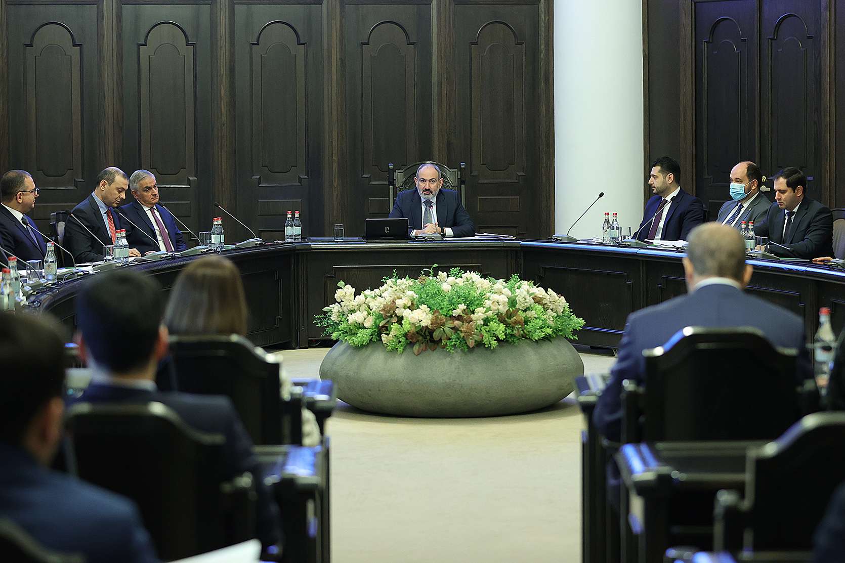 «Ծխելով և աղի օգտագործմամբ կրկնակի-եռակի գերազանցում ենք ստանդարտները». Փաշինյան