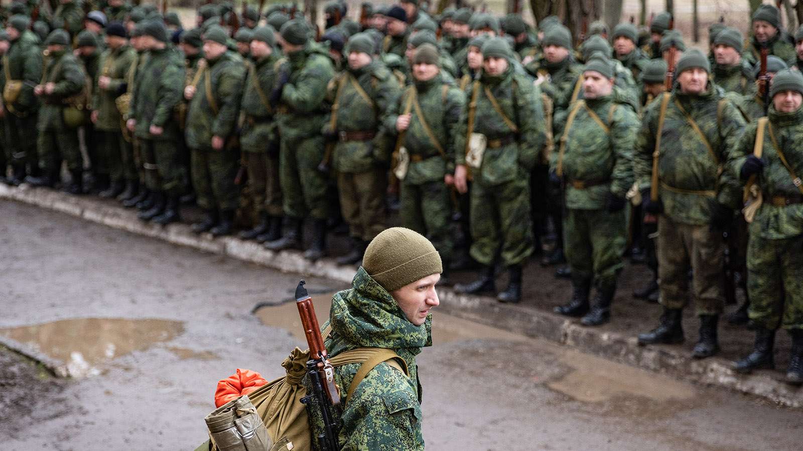 Military mobilization has resumed in Russia