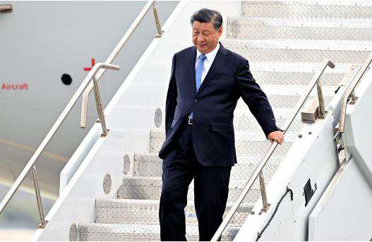 The Chinese president will visit France