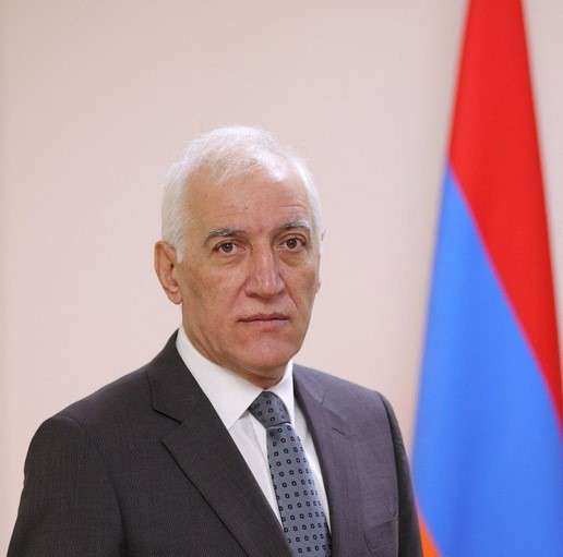 По случаю Навруза президент РА направил поздравительные послания Президенту Ирана Эбрагиму Раиси и Верховному лидеру Исламской революции Сейеду Али Хаменеи