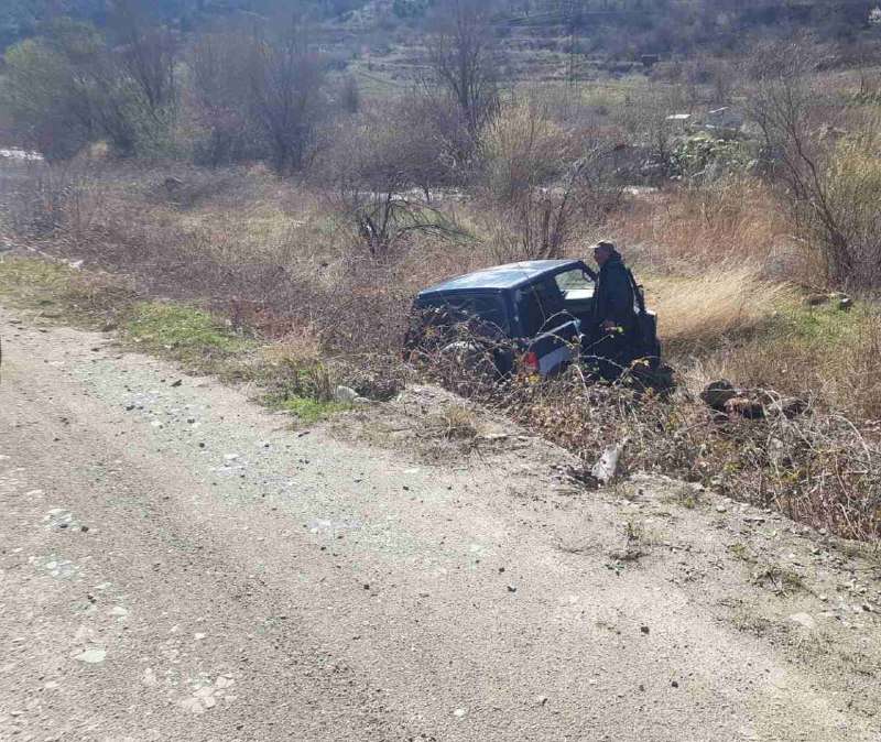 Մեղրի-Երևան ճանապարհին մեքենան դուրս է եկել երթևեկելի հատվածից. վարորդը հոսպիտալացվել է