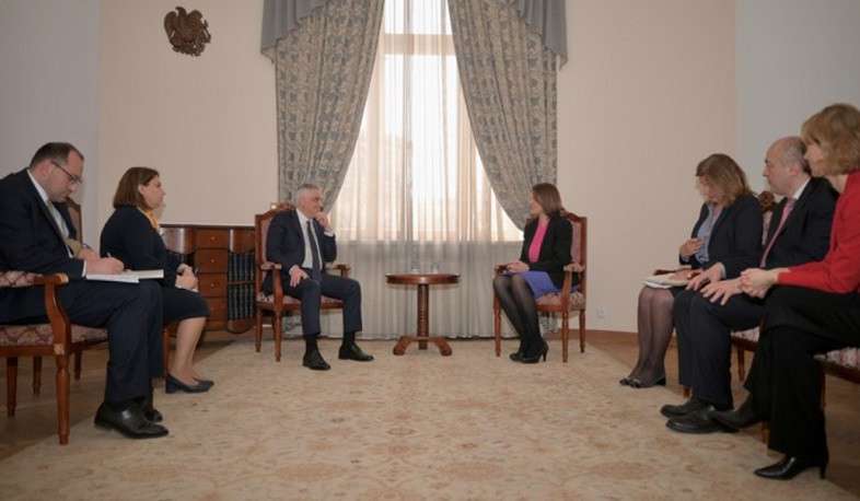 They exchanged thoughts on the development of the capital market in Armenia