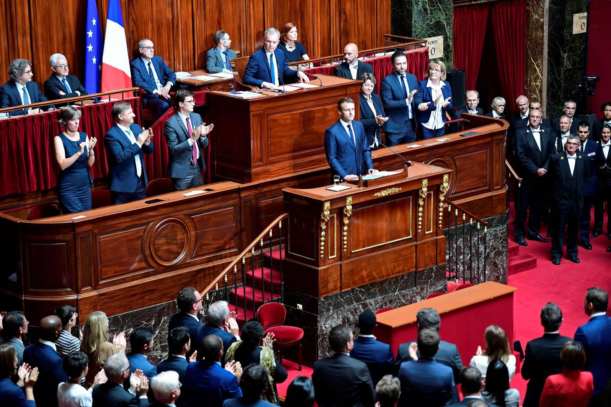 The French parliament did not express no confidence in the government