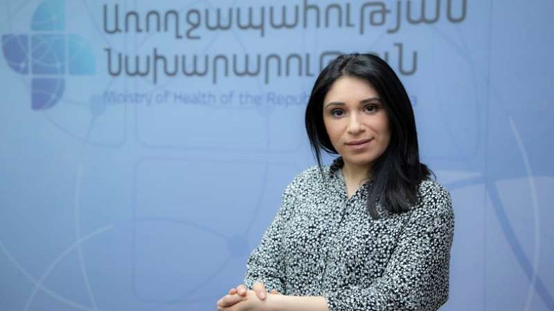 «Требование QR-кода по-прежнему является обязательным»: пресс-секретарь Минздрава