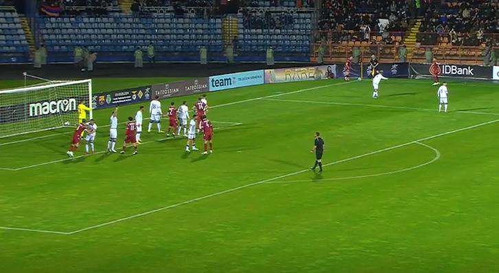 After the first half, the Armenian national team loses to Kosovo