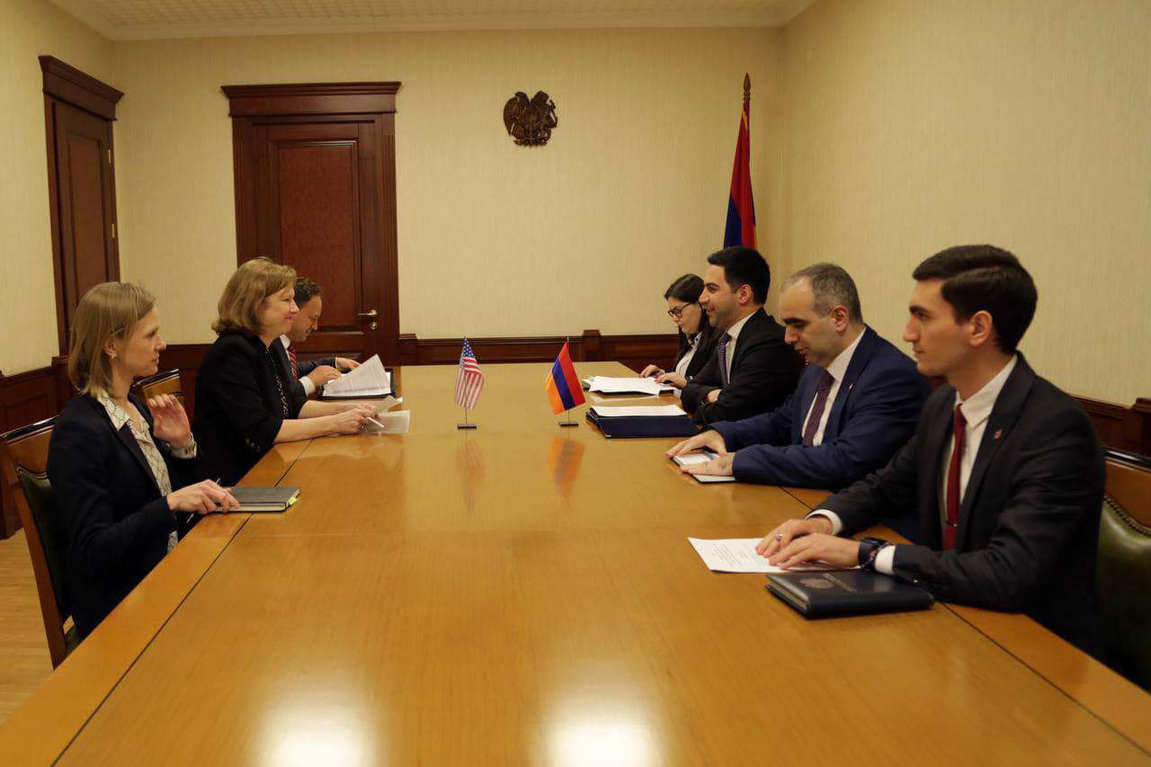 ՊԵԿ նախագահը և ԱՄՆ դեսպանը քննարկել են հարկային և մաքսային ոլորտներում փոխգործակցության հարցեր