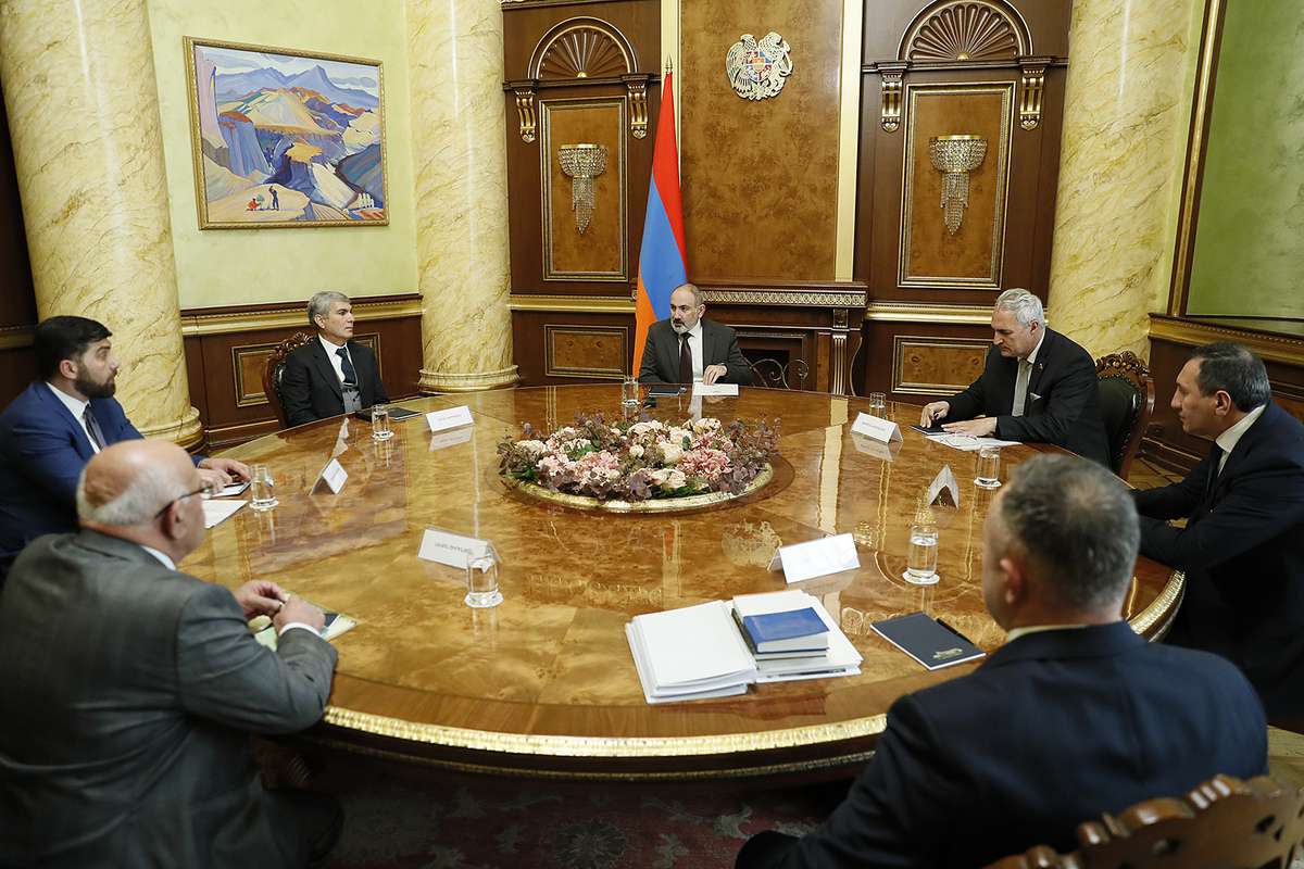 The Prime Minister had a meeting with representatives of extra-parliamentary political forces