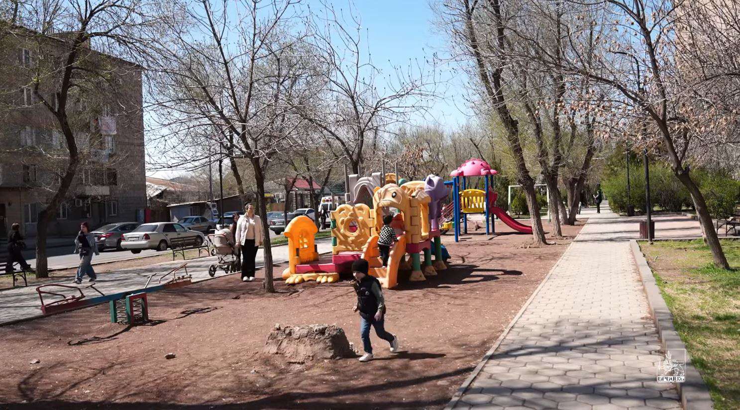 Շենգավիթ վարչական շրջանում մեկնարկել է բակերի բարեկարգումը