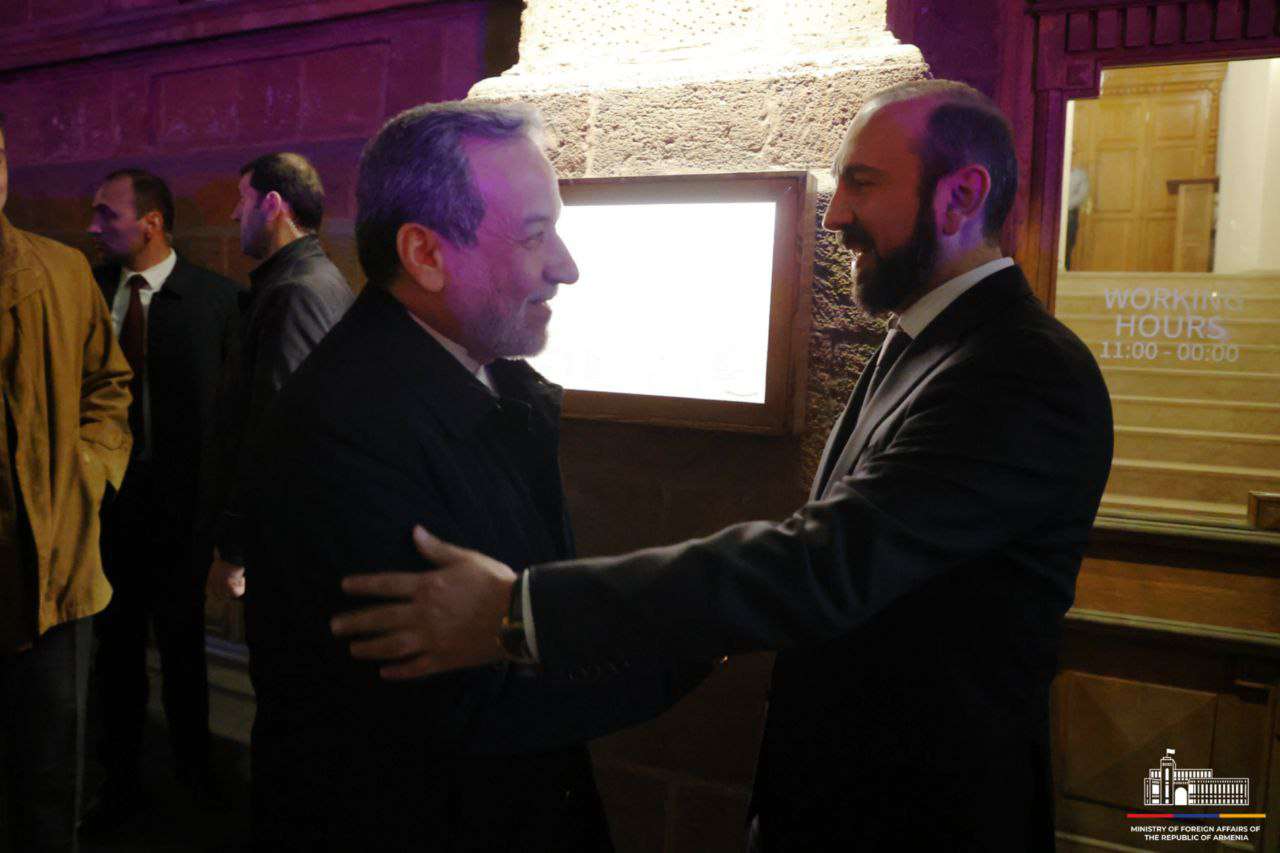 Քննարկում՝ աշխատանքային ընթրիքի ձևաչափով
