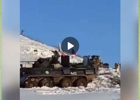 Азербайджанцы в присутствии миротворцев прокладывают дорогу к высоте Караглух (ВИДЕО)