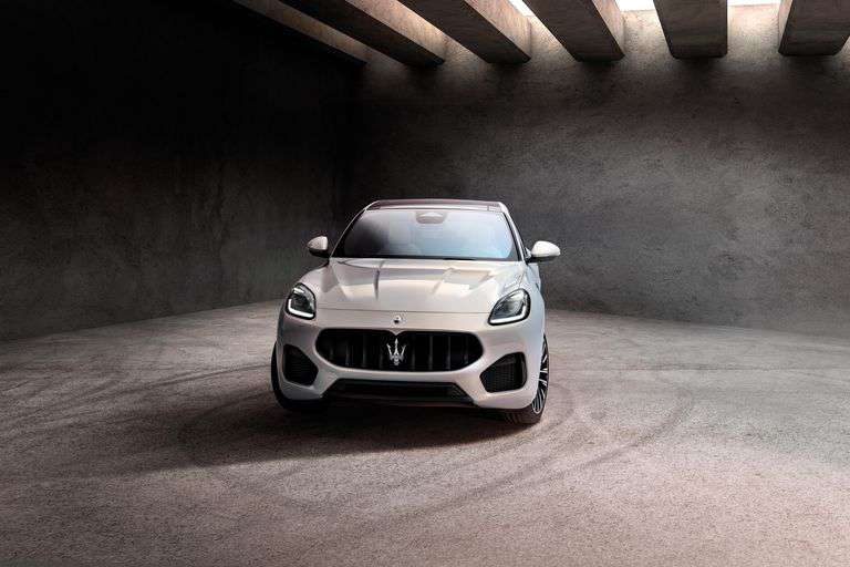 Эпатажный и стильный внедорожник 2023 года – Maserati Grecale (ФОТО)