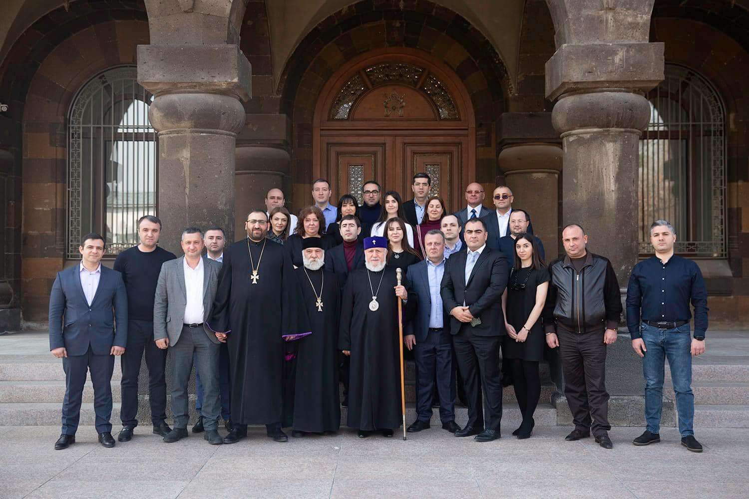 Католикос Всех Армян принял членов Союза судей РА