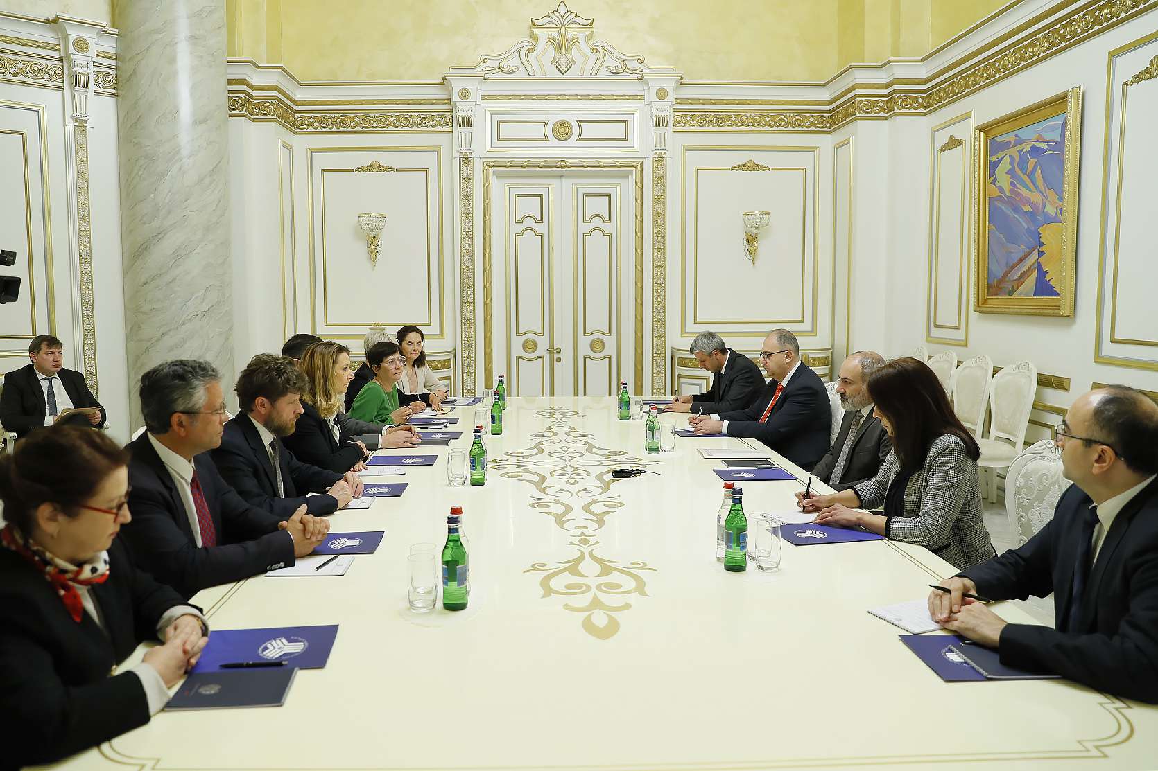 The Prime Minister received the delegation led by the president of France-Armenia Inter-Paranial Friendship Group.