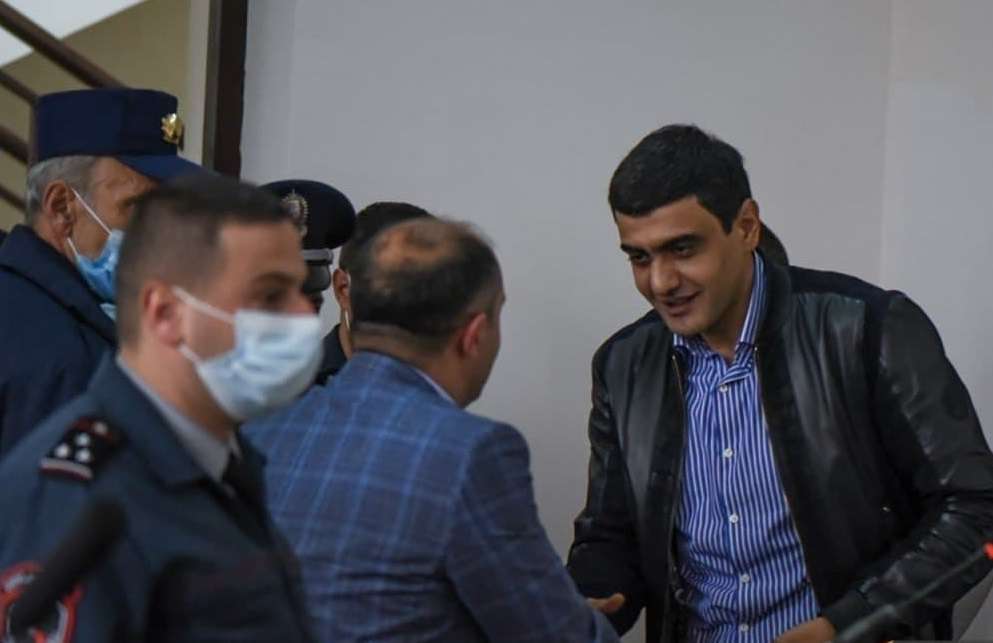 Мэра Гориса Аруша Арушаняна отпустили из зала суда