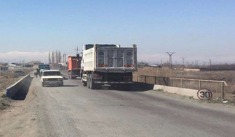 На мосту в Армавирской области появились трещины