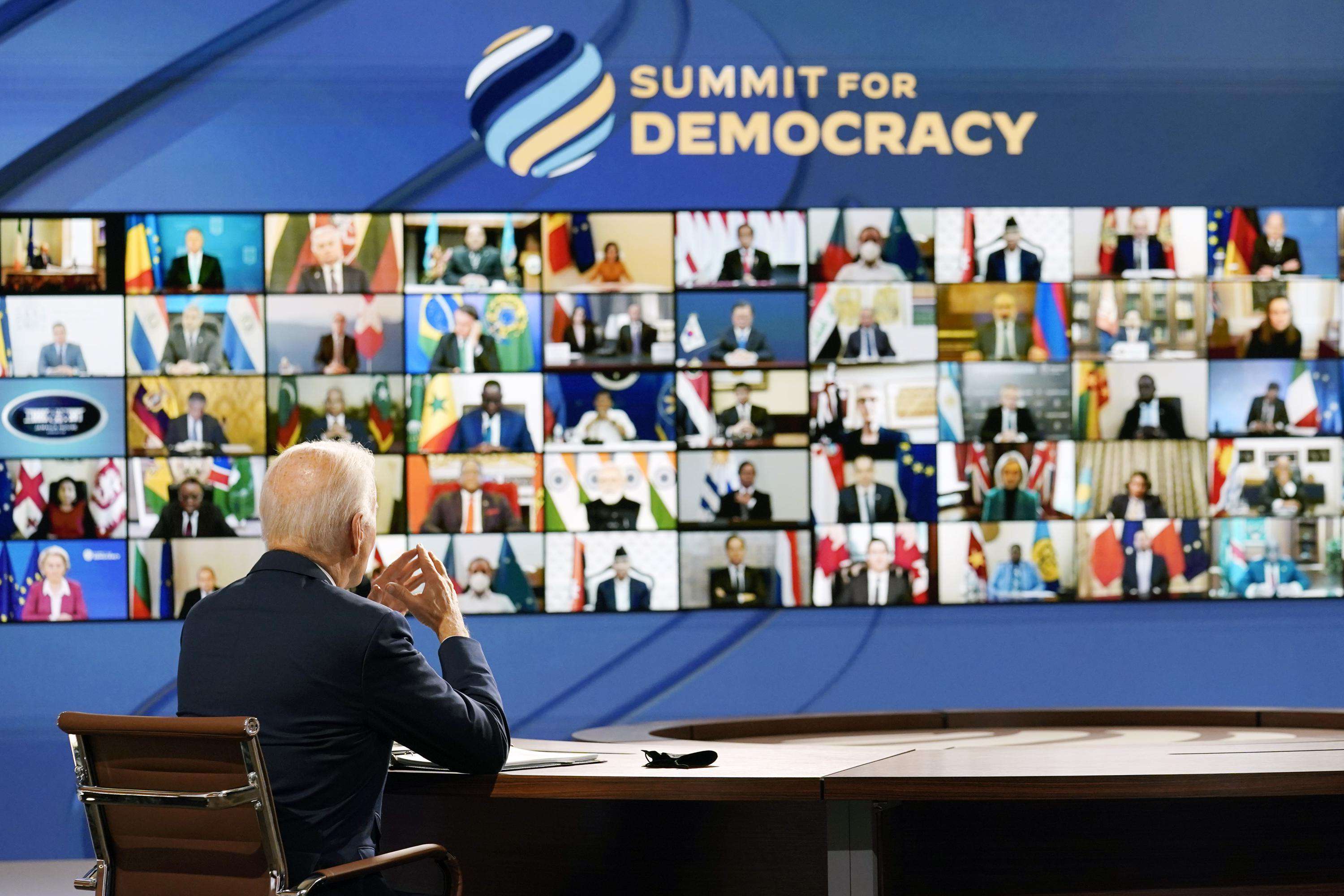 The USA will provide 690 million dollars for democracy