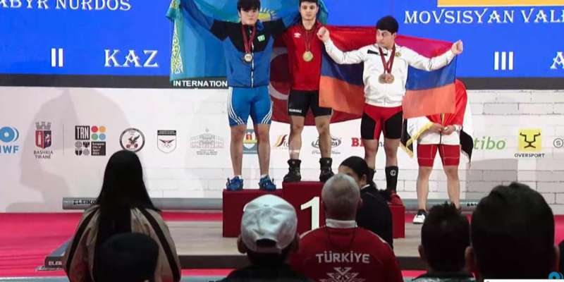 Armenian weightlifters won medals at the World Youth Championship