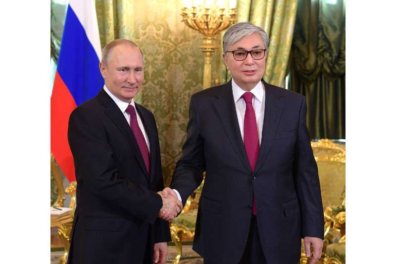 Казахстан обещает не поддерживать Россию в обходе санкций