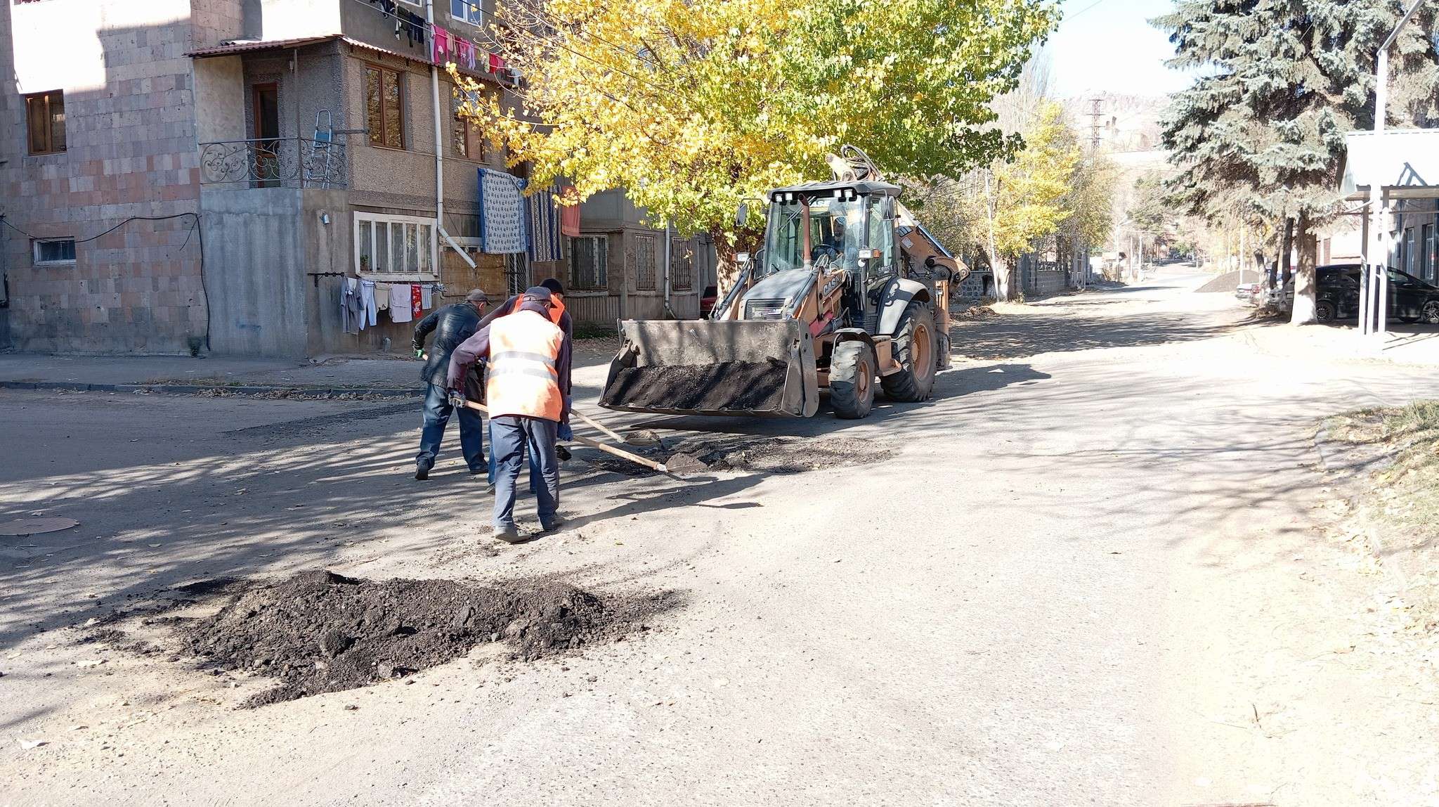 Երկրորդական փողոցների փոսալցման մրցույթները չեն կայացել