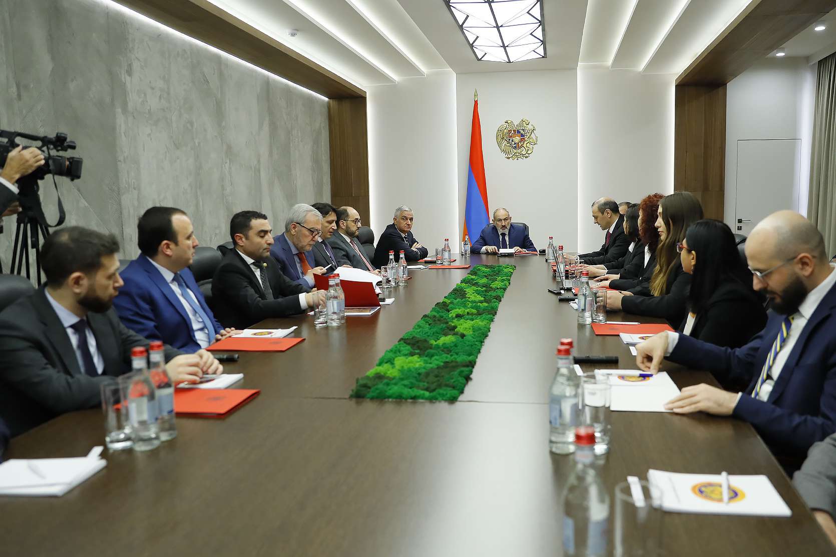Վարչապետին ներկայացվել է ԱԽ գրասենյակի հաշվետվությունը