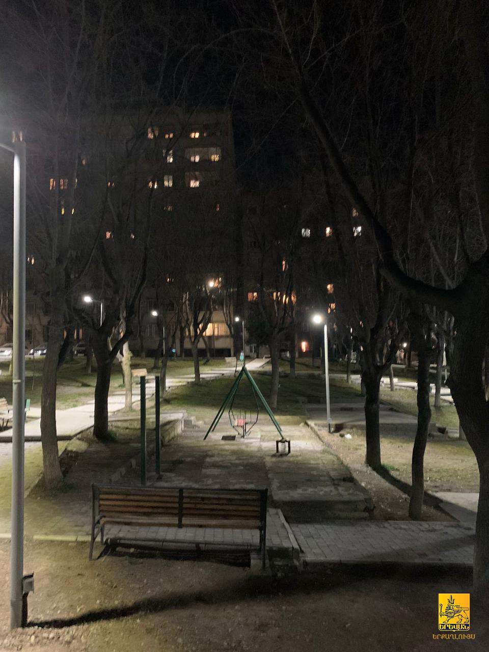 Դավթաշենի «Կաղնուտի» այգին նոր լուսավորության ցանց ունի (ԼՈՒՍԱՆԿԱՐՆԵՐ)