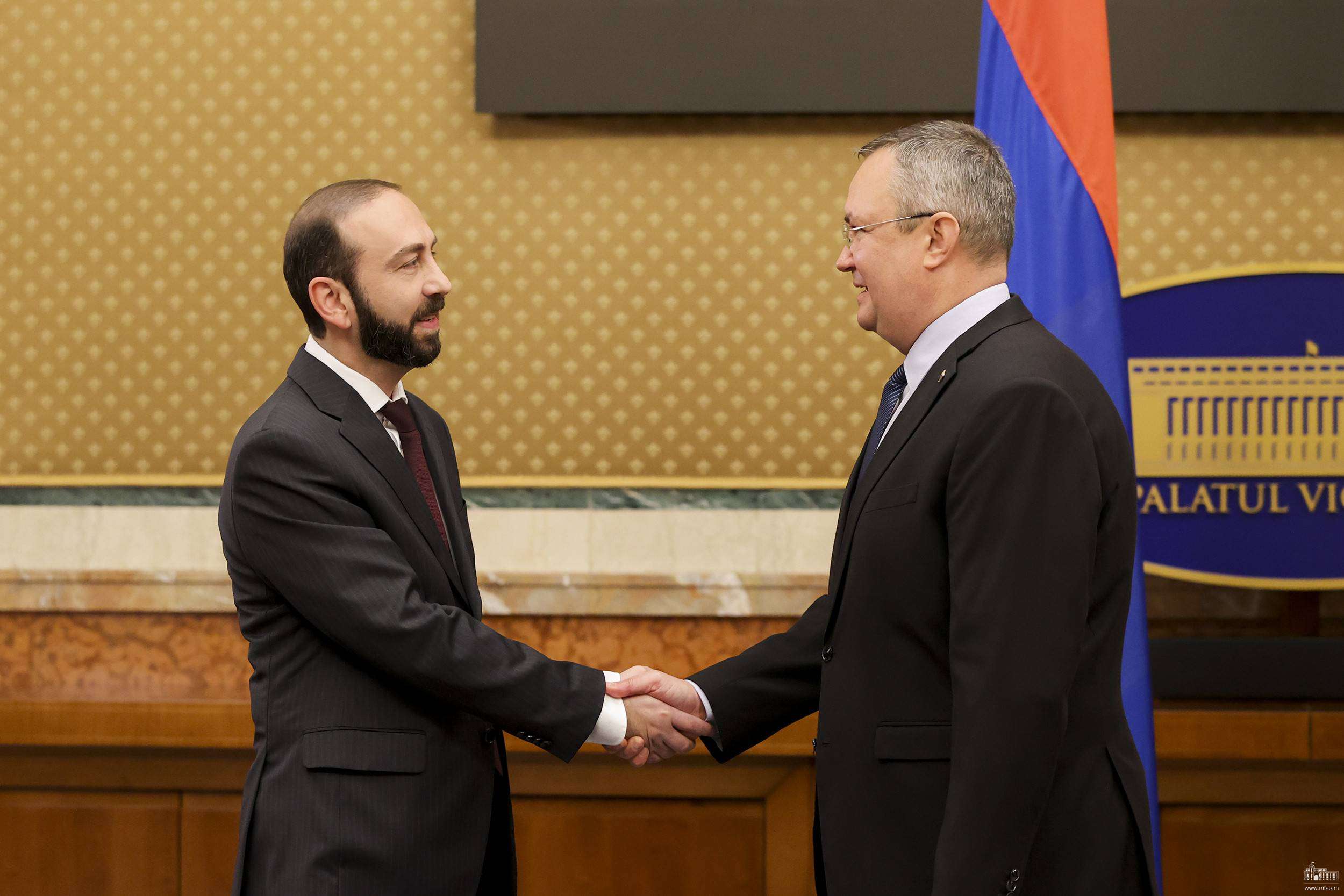 Ararat Mirzoyan and Nikolae Chuka exchanged thoughts on regional issues