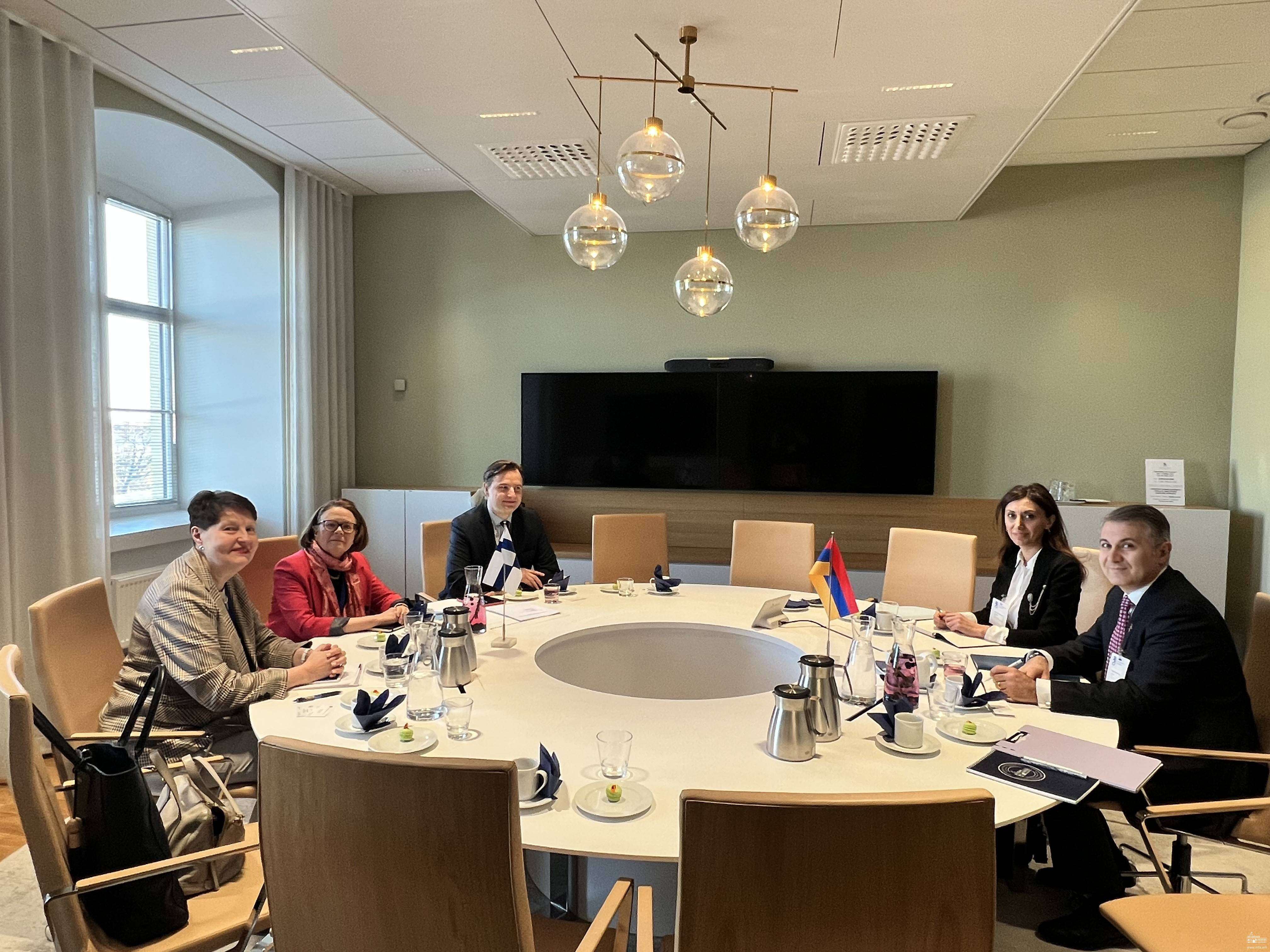 Հելսինկիում ՀՀ և Ֆինլանդիայի ԱԳ ներկայացուցիչները տարածաշրջանային հարցեր են քննարկել