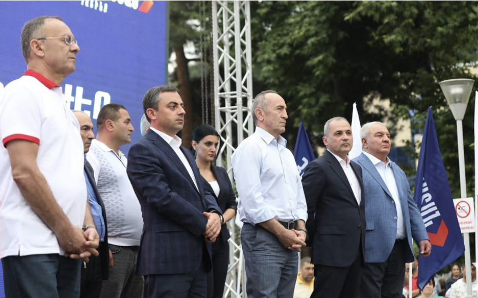 Ընդդիմության՝ ազգովի ֆիդայի դառնալու հանրահավաքին ընդառաջ