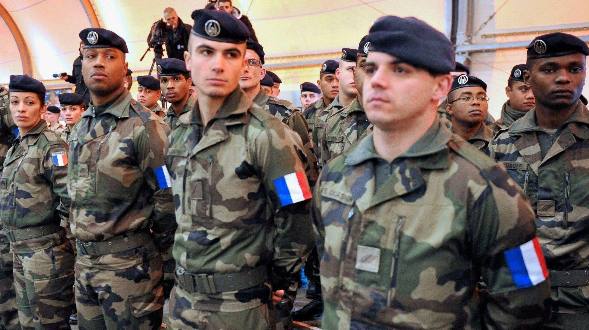 The French army plans to raise the age of reservists to 70