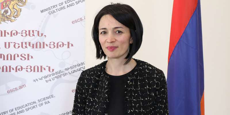 «Աաշակերտները աղբի վերամշակումից թուղթ էին ստացել»․ ԿԳՄՍ նախարար