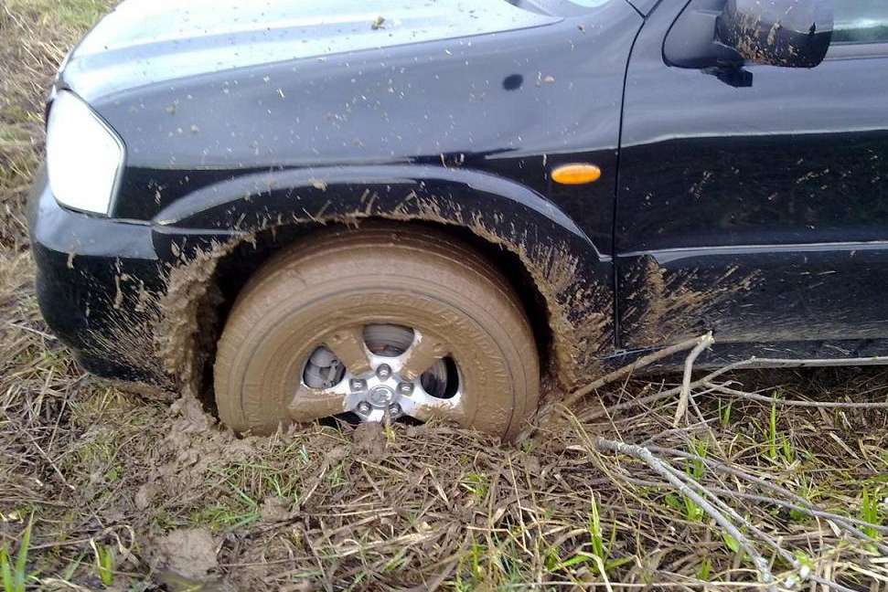 Փրկարարներն արգելափակումից դուրս են բերել ավտոմեքենան