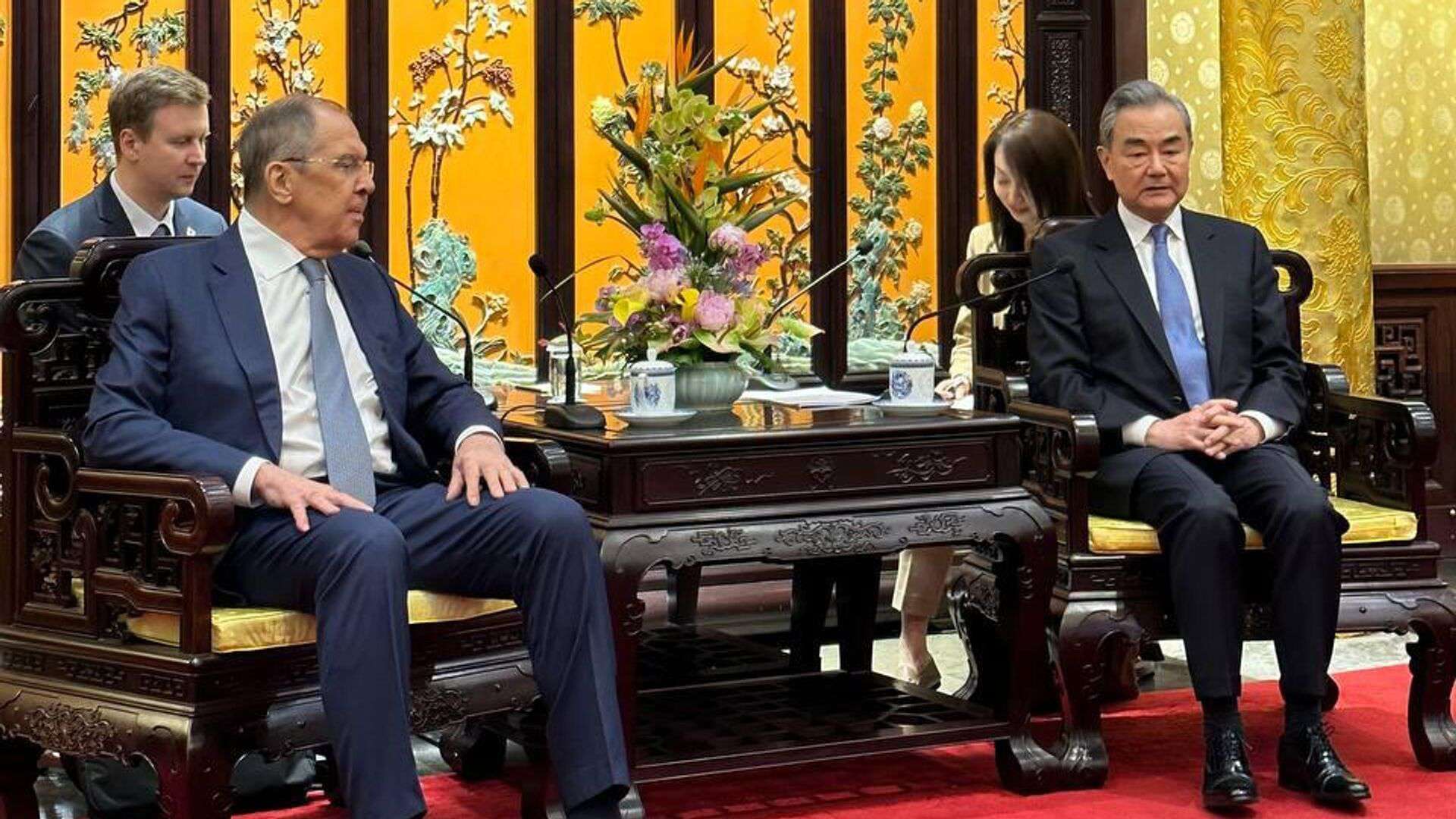China will adhere to the principle of non-confrontation