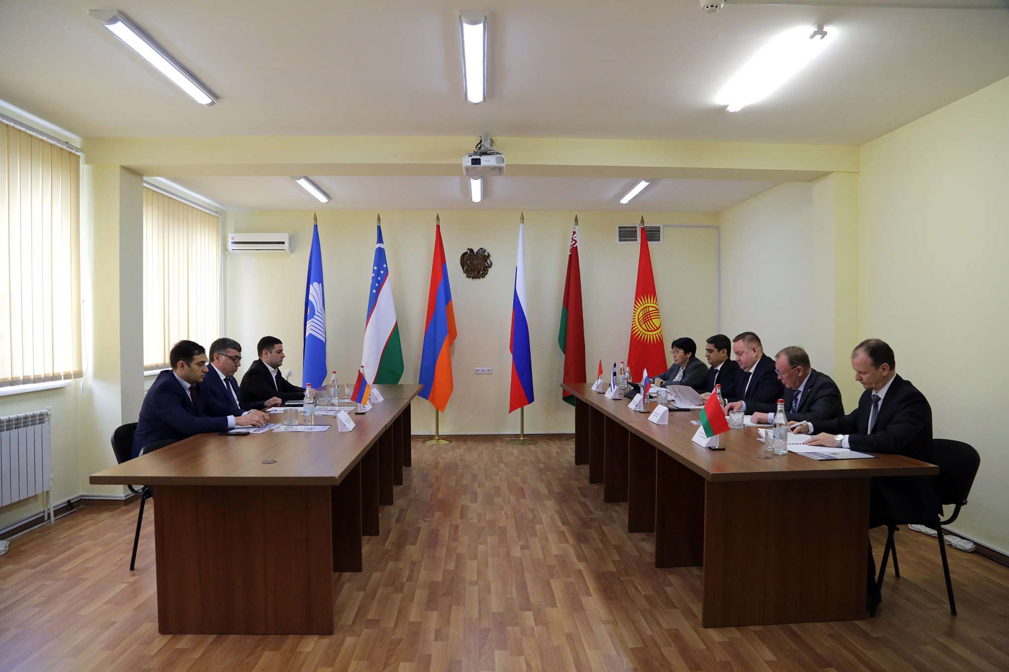 Ներկայացվել են ծառայողական շների մոտ թմրամիջոցների հայտնաբերման հմտությունները