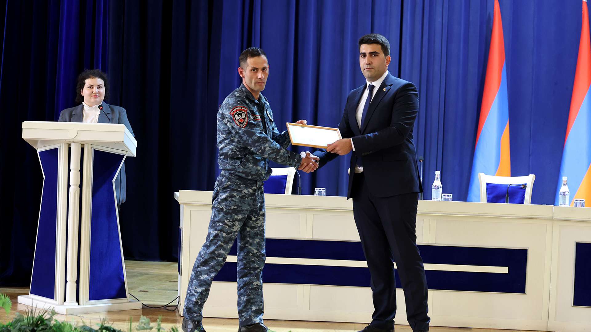 Պարգևատրվել է ոստիկանության 33 ծառայող