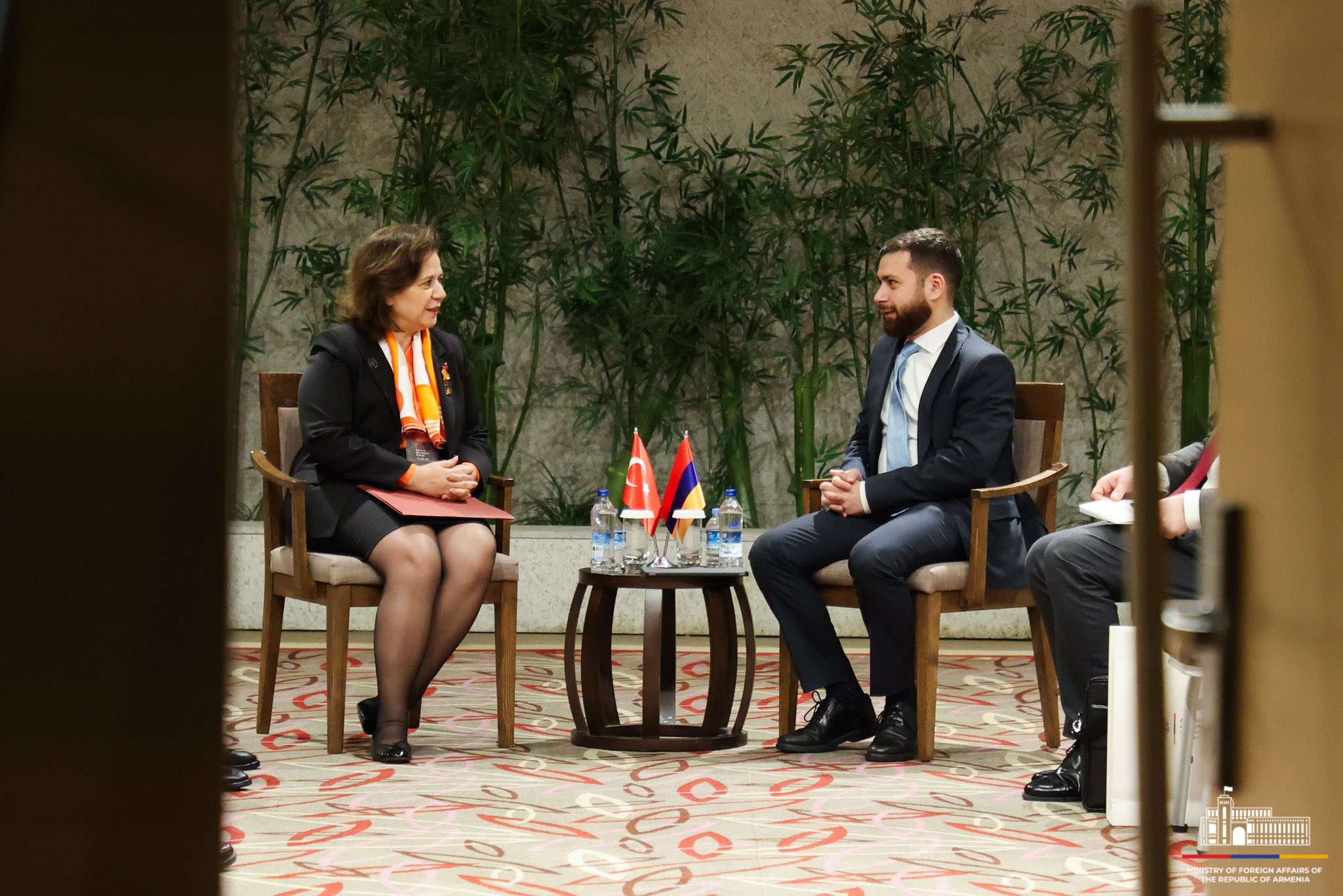 Հայաստանի և Թուրքիայի ԱԳ փոխնախարարները հանդիպել են