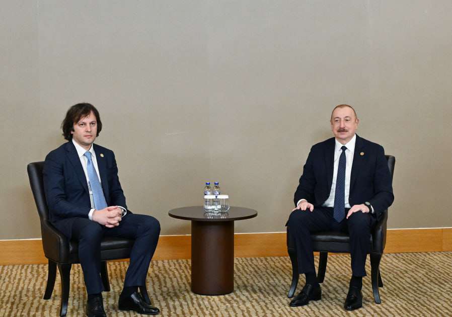 Կոբախիձեն ու Ալիևն ընդգծել են ռազմավարական գործընկերության զարգացման դրական դինամիկան