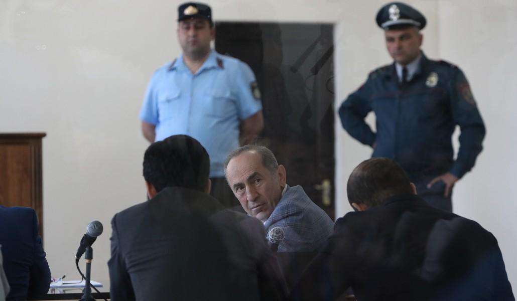 Из-за плохого состояния здоровья Кочаряна судебное заседание перенесено на 19 апреля.