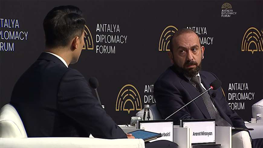 Մեր Սահմանադրության մեջ որևէ կետ չկա, որտեղ նշվում է, թե ԼՂ-ն ՀՀ-ի մասն է․ Միրզոյան
