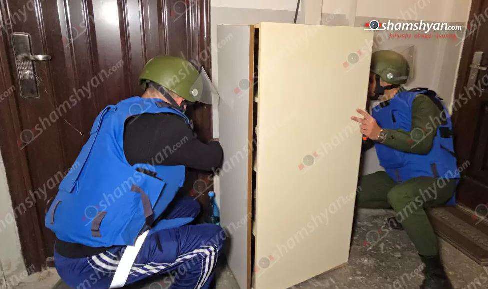 ՔԿՀ աշխատակցի տան դռան մոտ հայտնաբերվել է պայթուցիկի նմանվող իր. ժամանել են սակրավորները