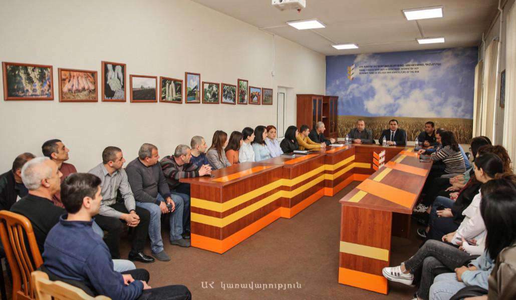 «Ովքեր չեն կարող նպաստել նպատակի իրագործմանը, պետք է չխանգարեն»․ Արցախի պետնախարար
