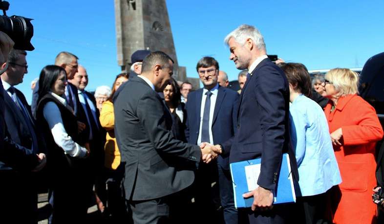 What plans has France planned in Syunik?